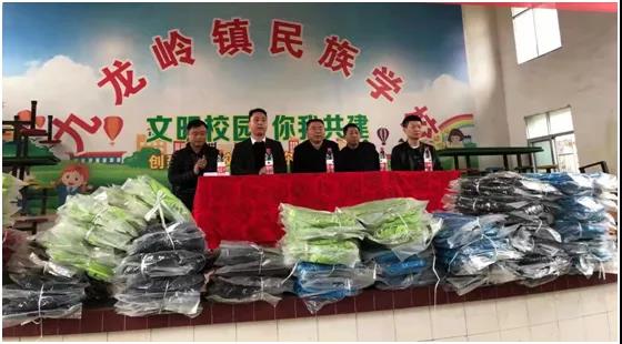 醇龙箱包--专业生产箱包18年