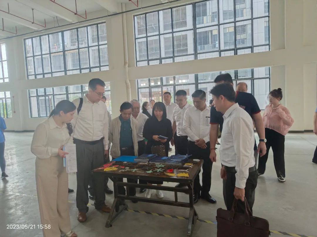 醇龙箱包--专业生产箱包18年
