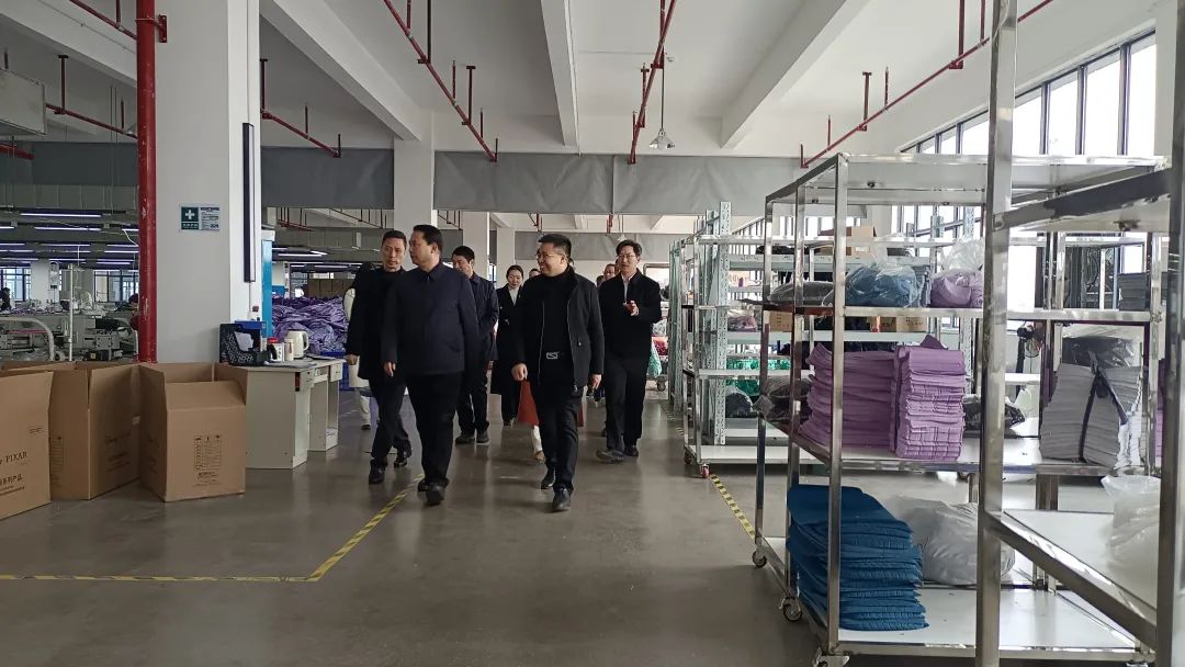 醇龙箱包--专业生产箱包18年