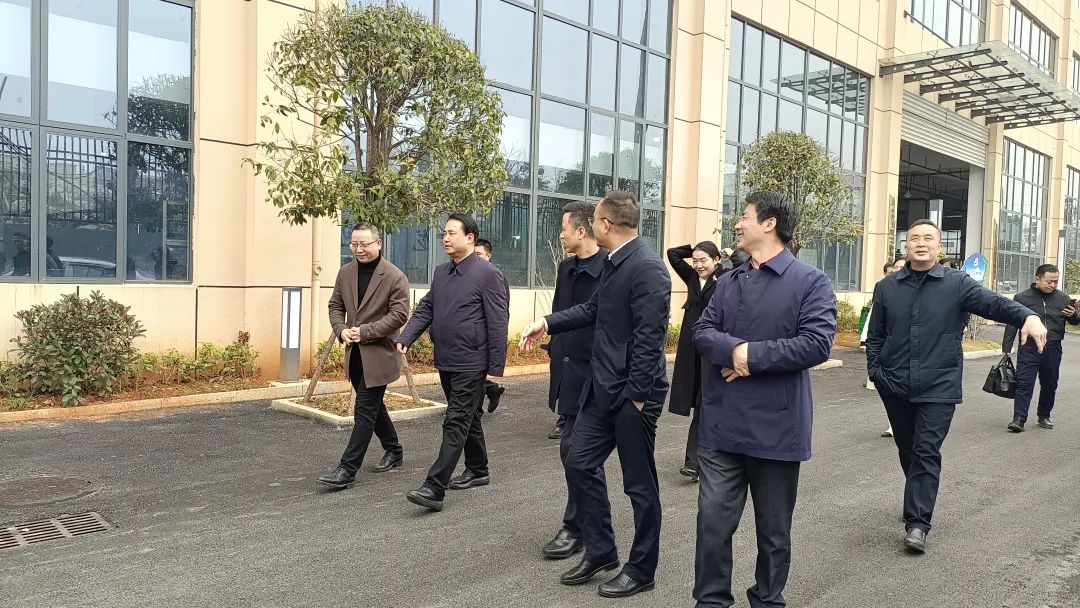醇龙箱包--专业生产箱包18年